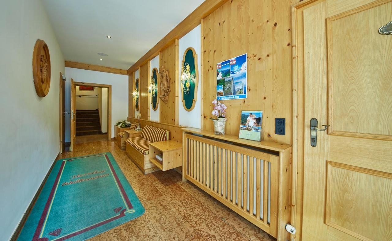 Apart-Hotel Forellenhof ザールバッハ・ヒンターグレム エクステリア 写真