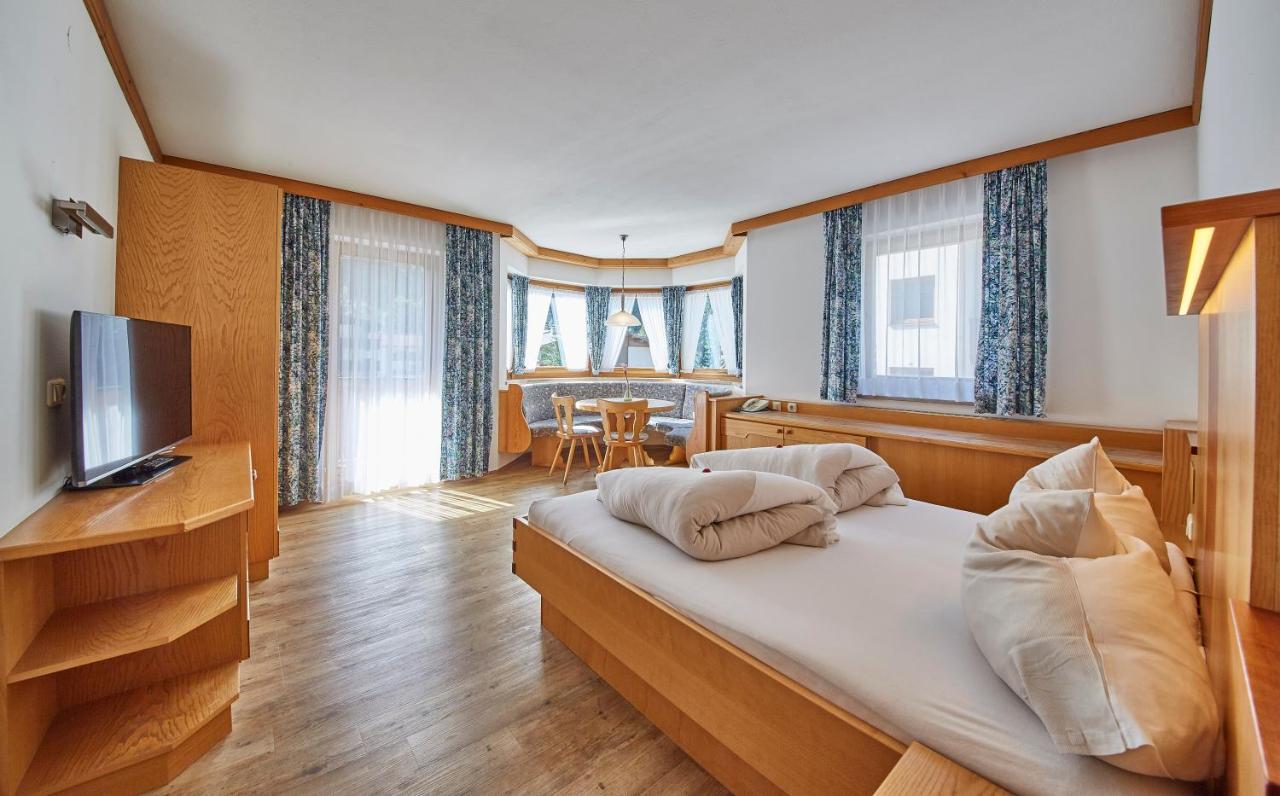 Apart-Hotel Forellenhof ザールバッハ・ヒンターグレム 部屋 写真